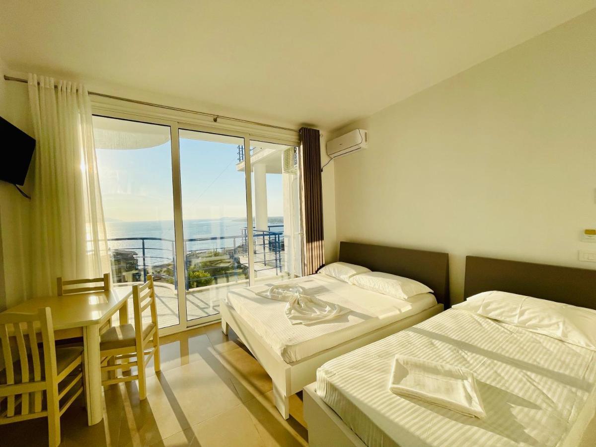 Jico Travel - Villa Colombo Vlorë エクステリア 写真