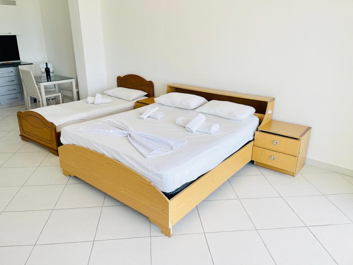 Jico Travel - Villa Colombo Vlorë エクステリア 写真