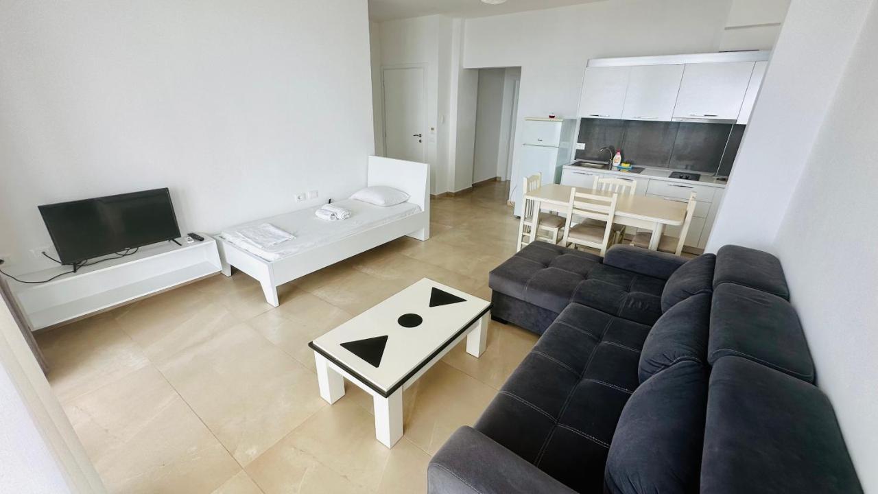 Jico Travel - Villa Colombo Vlorë エクステリア 写真
